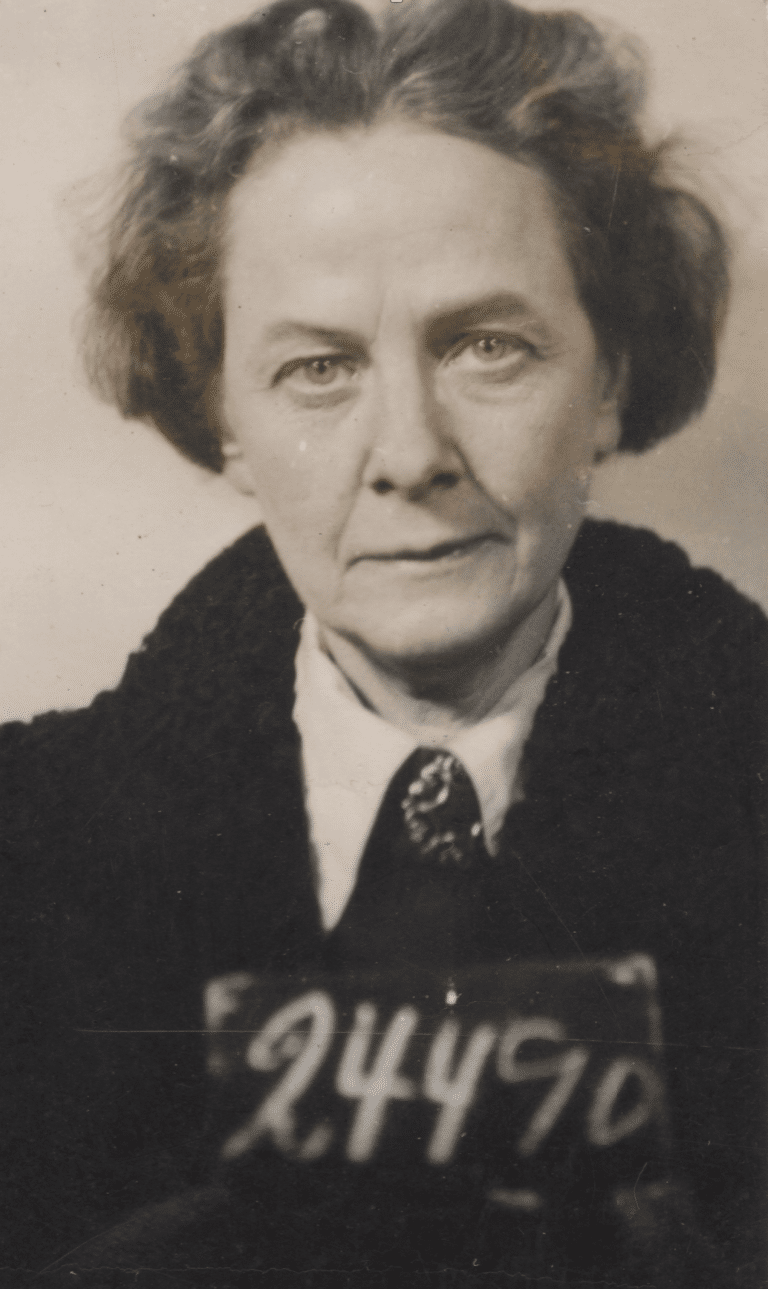 Historisk sort-hvitt foto fra 1943 av av Sigrid Helliesen Lund